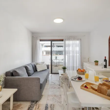 Atico Cardon 아데제